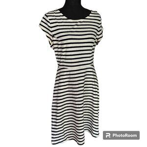 Old Navy Black and White Striped Summer Fit & Flare Dress Women's Petite Sz M/P